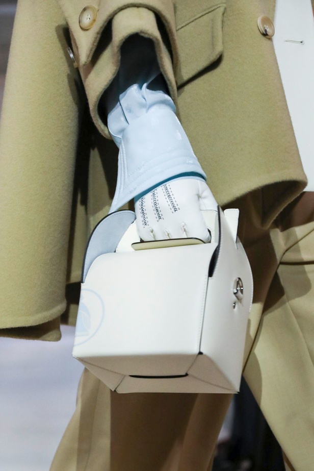 عرض مجموعة Lanvin FW20 في باريس 