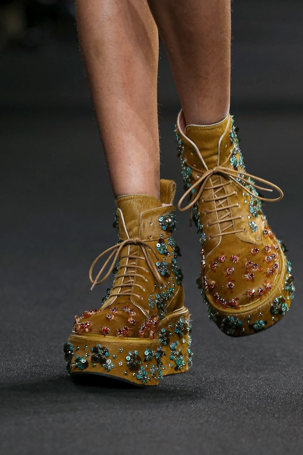 مجموعة Rochas لموسم خريف وشتاء 2020-2021