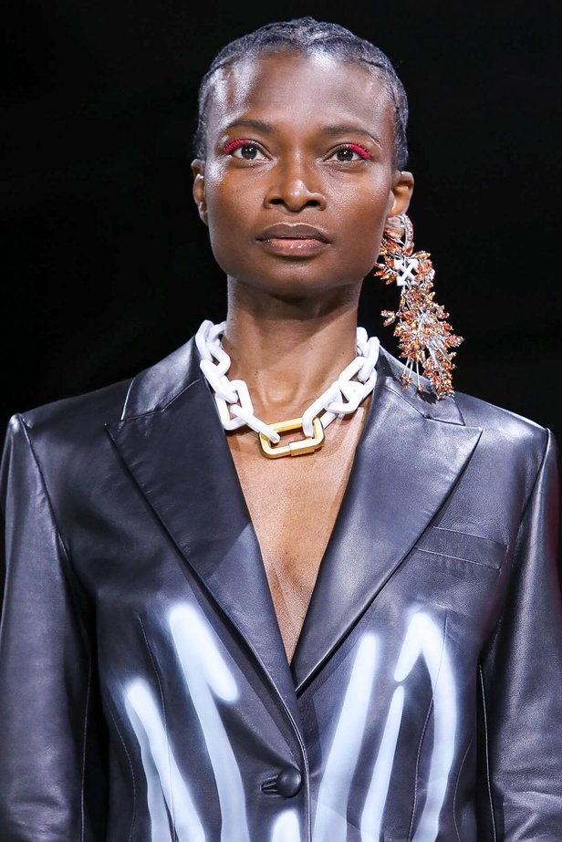 مجموعة Off White لموسم خريف وشتاء 2020-2021