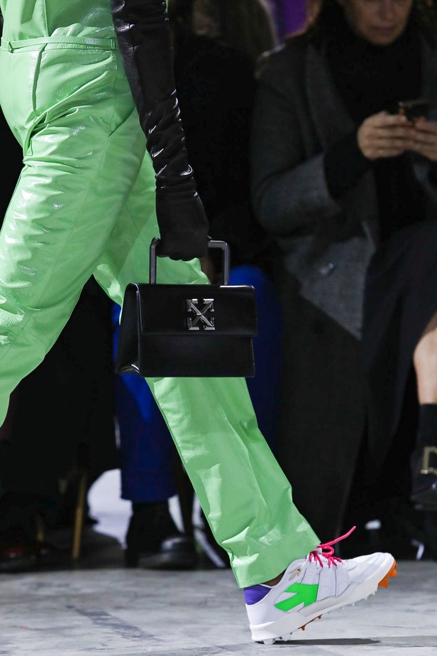 مجموعة Off White لموسم خريف وشتاء 2020-2021