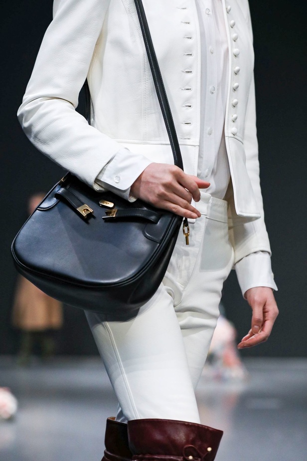 اكسسوارات TORY BURCH الفاخرة من اسبوع الموضة في نيويورك 2020