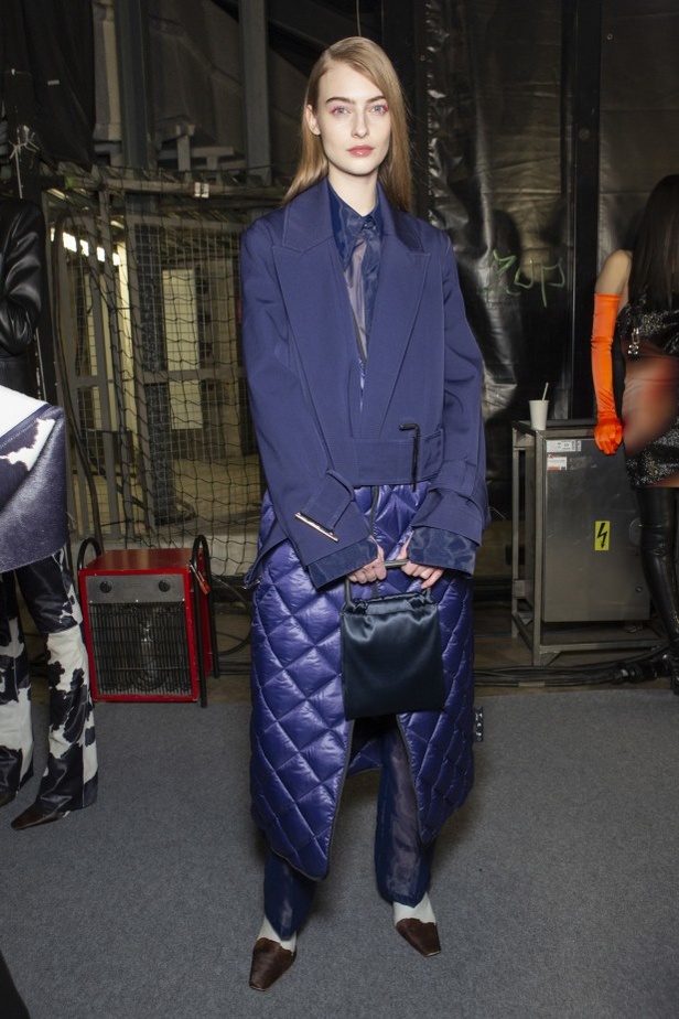 مجموعة Off White لموسم خريف وشتاء 2020-2021