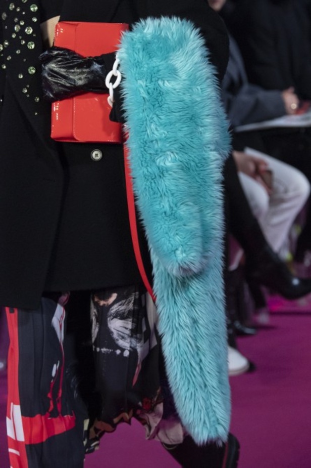 مجموعة الالبسة الجاهزة من  MSGMلخريف وشتاء 2020-2021