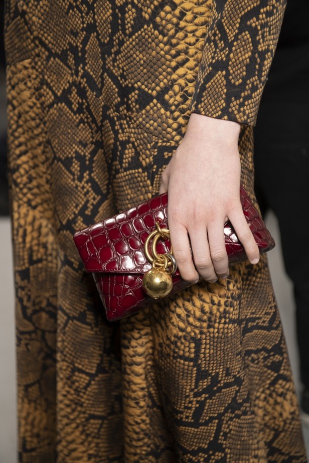 عرض مجموعة Dries Van Noten لموسم خريف وشتاء 2020