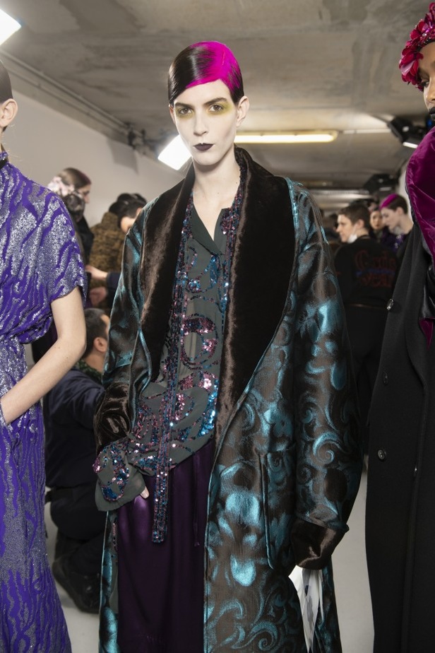 عرض مجموعة Dries Van Noten لموسم خريف وشتاء 2020