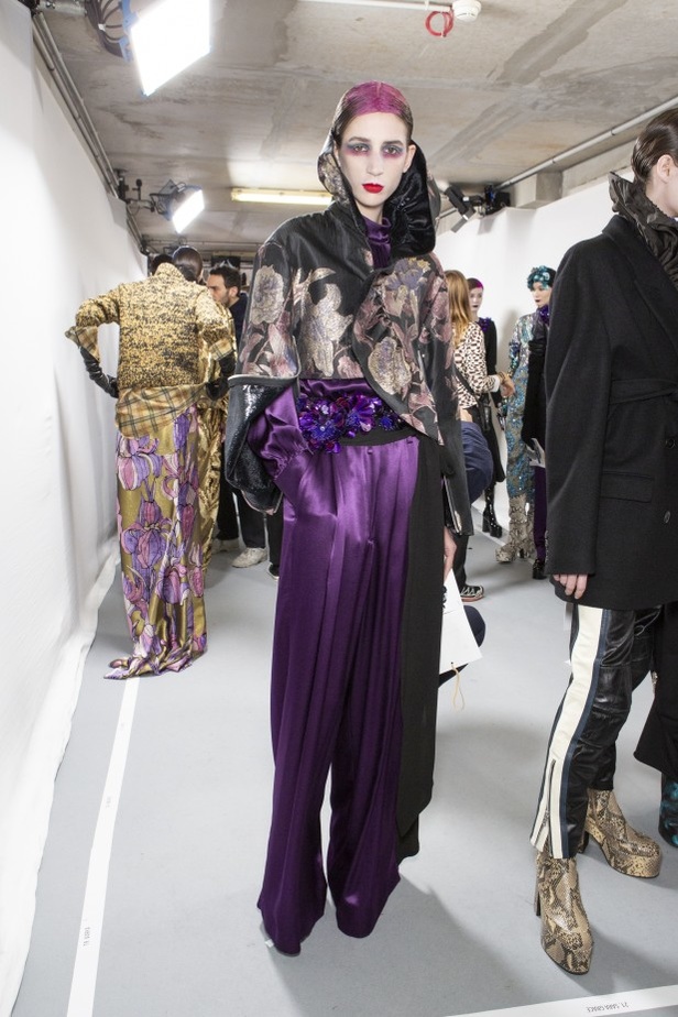 عرض مجموعة Dries Van Noten لموسم خريف وشتاء 2020