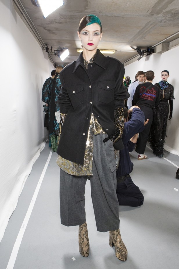 عرض مجموعة Dries Van Noten لموسم خريف وشتاء 2020