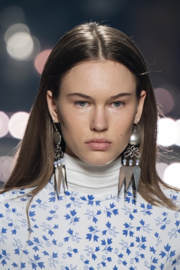 ازياء Isabel Marant لخريف وشتاء 2020 خلال اسبوع الموضة في باريس