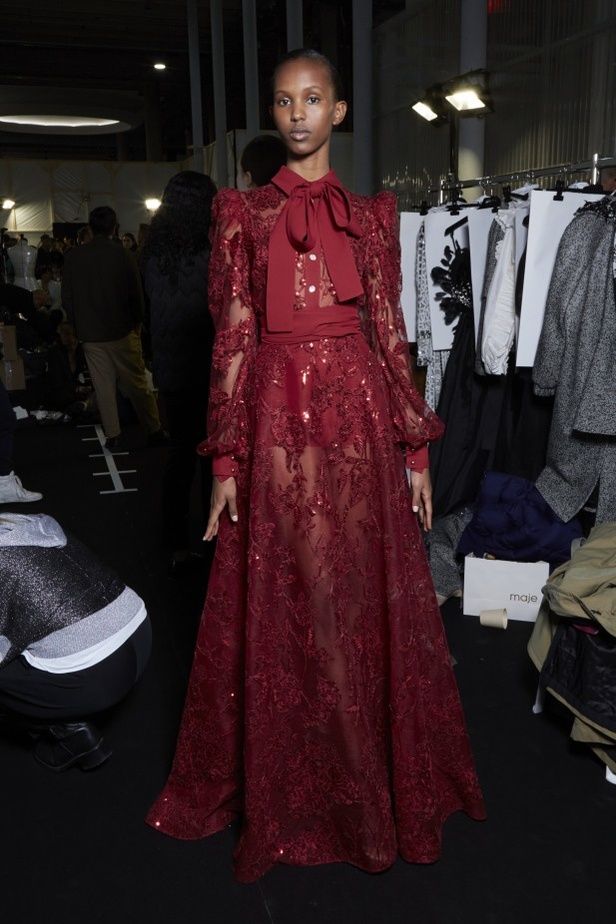 مجموعة Elie Saab لخريف وشتاء 2020-2021 خلال اسبوع الموضة في باريس