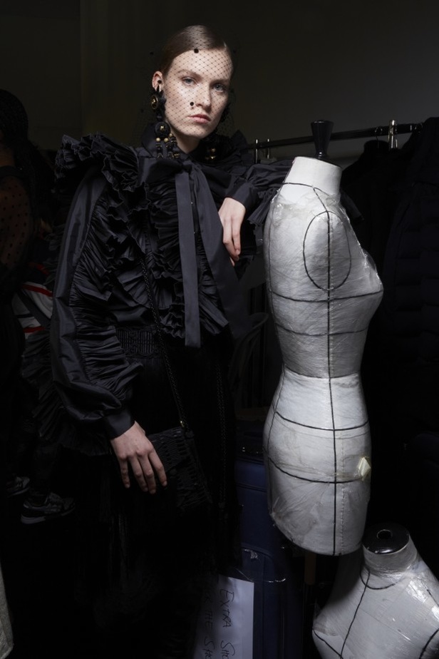 مجموعة Elie Saab لخريف وشتاء 2020-2021 خلال اسبوع الموضة في باريس