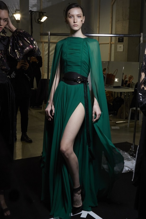 مجموعة Elie Saab لخريف وشتاء 2020-2021 خلال اسبوع الموضة في باريس