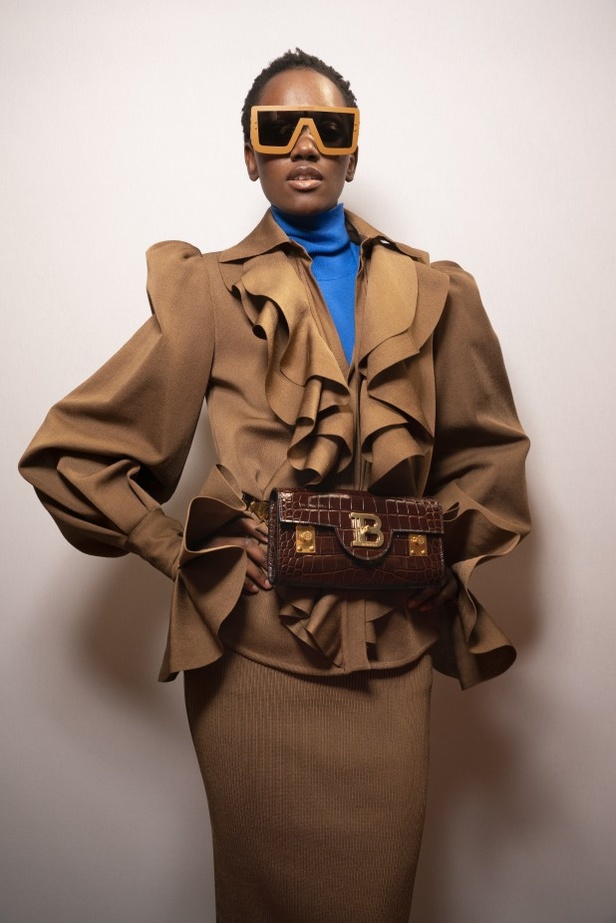 عرض ازياء balmain لخريف وشتاء 2020-2021 مباشرة من باريس