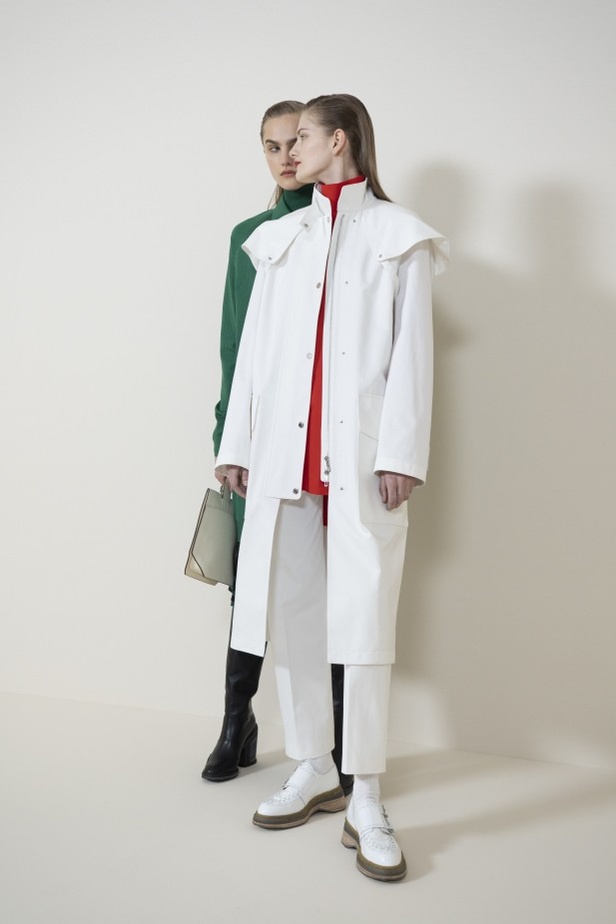 عرض أزياء Hermes لخريف وشتاء 2020-2021 خلال اسبوع الموضة في باريس