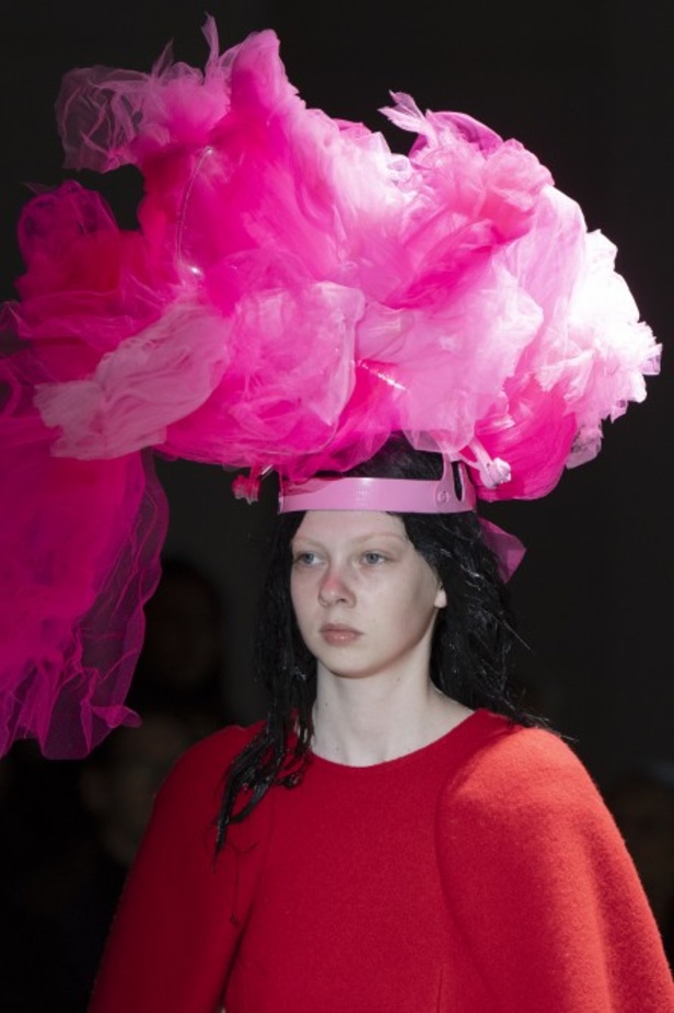 عرض مجموعة Comme Des Garçons  خريف وشتاء 2020 