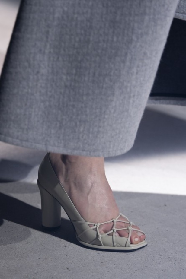 مجموعة جيفنشي للأزياء الراقية لخريف وشتاء 2021