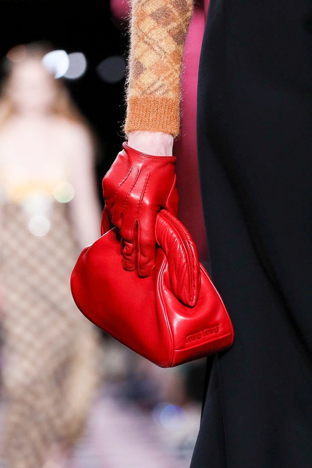 عرض أزياء دار Miu Miu لخريف وشتاء 2020-2021