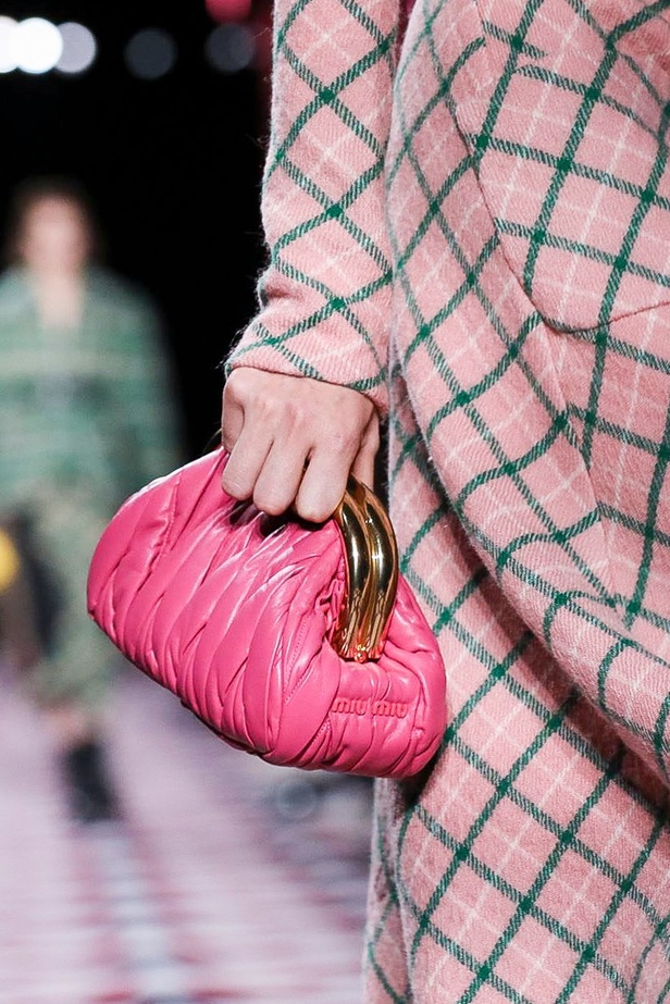 عرض أزياء دار Miu Miu لخريف وشتاء 2020-2021