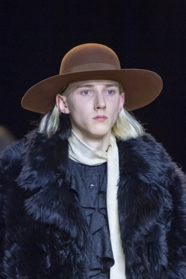 مجموعة الازياء الفاخرة من CELINE لخريف وشتاء 2020-2021