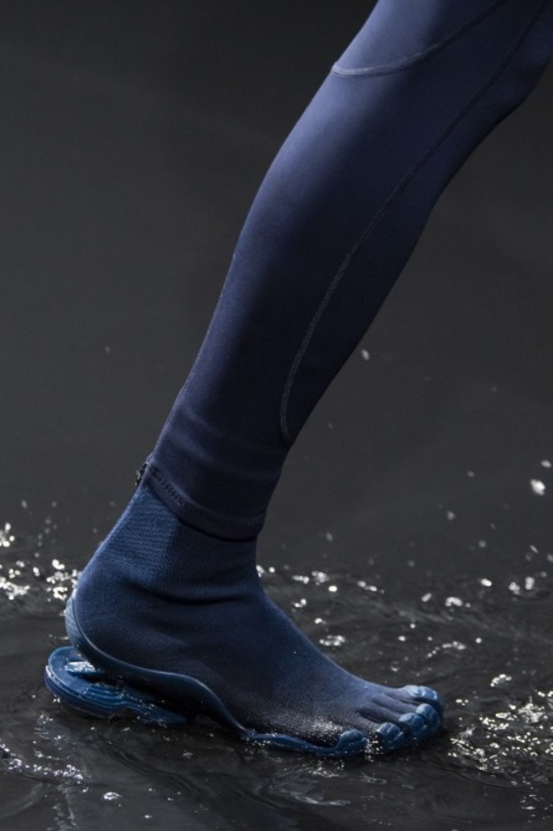 عرض ازياء Balenciaga لخريف وشتاء 2020-2021