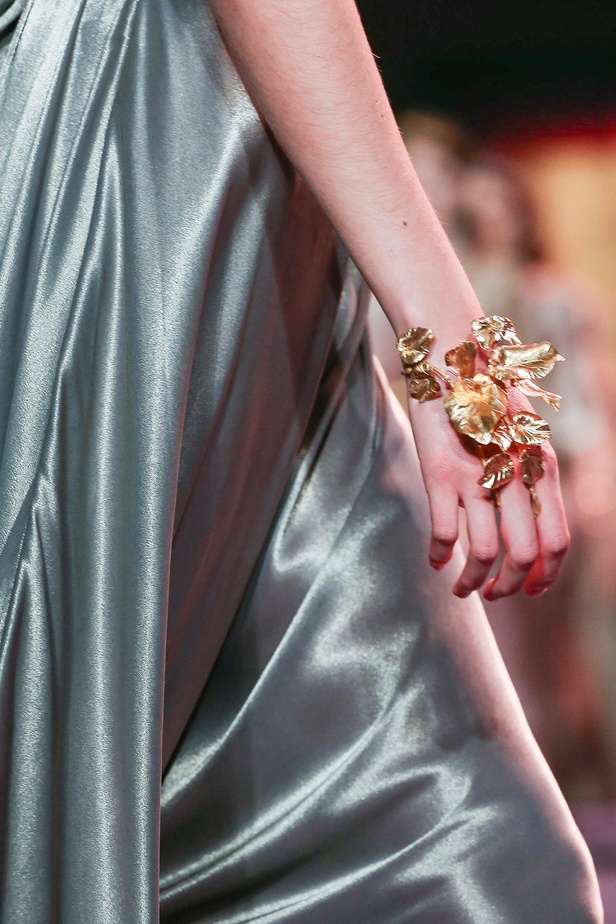 عرض ازياء Dior ديور لـ haute couture ربيع وصيف 2020