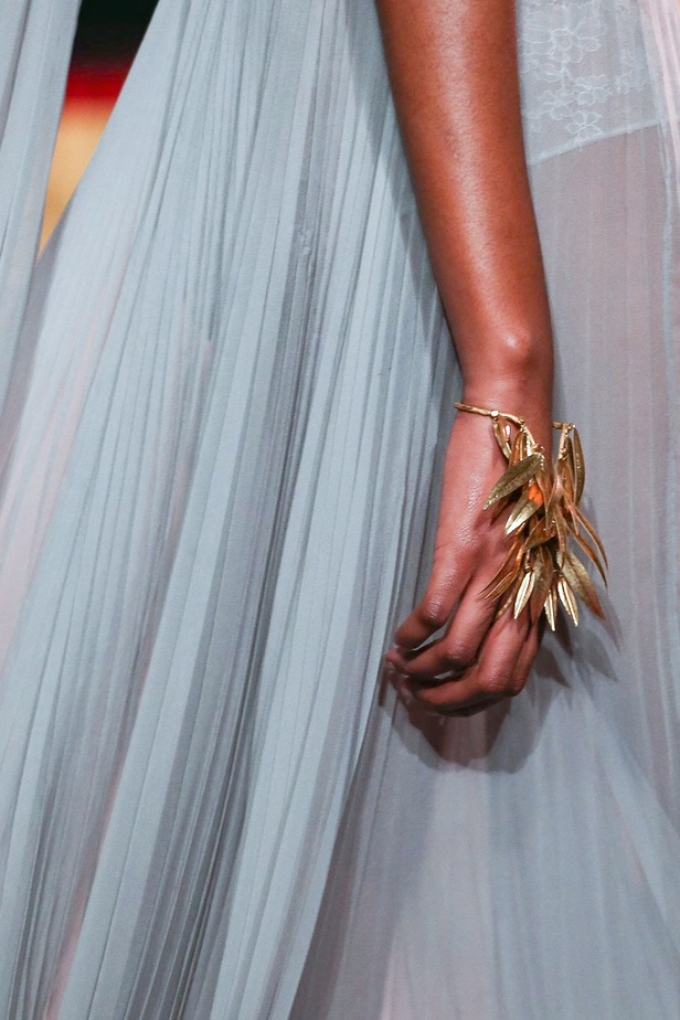 عرض ازياء Dior ديور لـ haute couture ربيع وصيف 2020