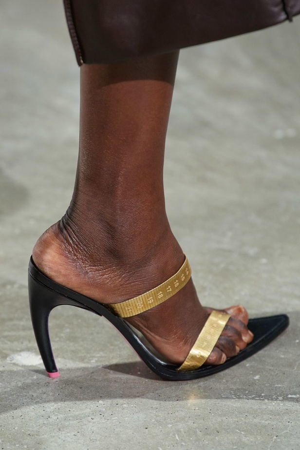 عرض ازياء سكياباريلي haute couture ربيع وصيف 2020 