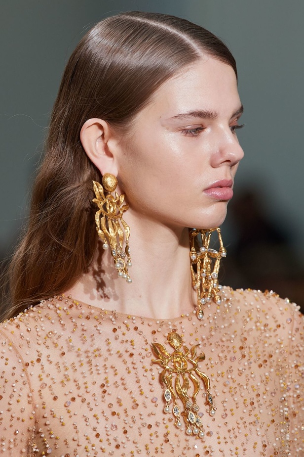 عرض ازياء سكياباريلي haute couture ربيع وصيف 2020 