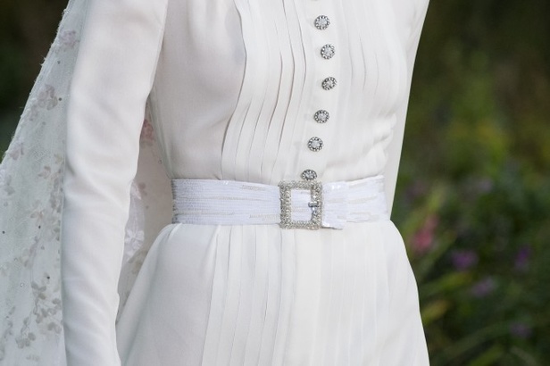 الأسود والأبيض.. عنوان مجموعة Chanel  من الألبسة الفاخرة لربيع وصيف 2020