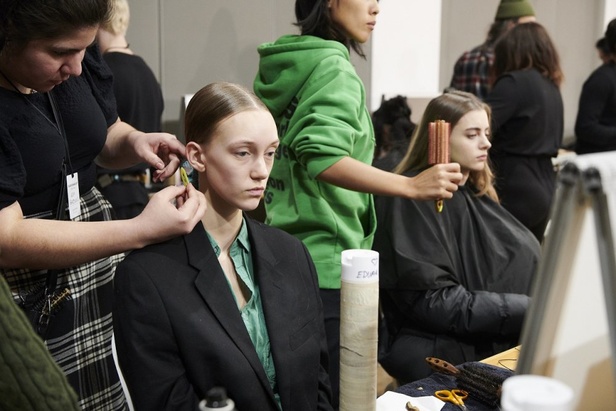 عرض مجموعة  دار Maison Valentino للأزياء الراقية ربيع وصيف 2020