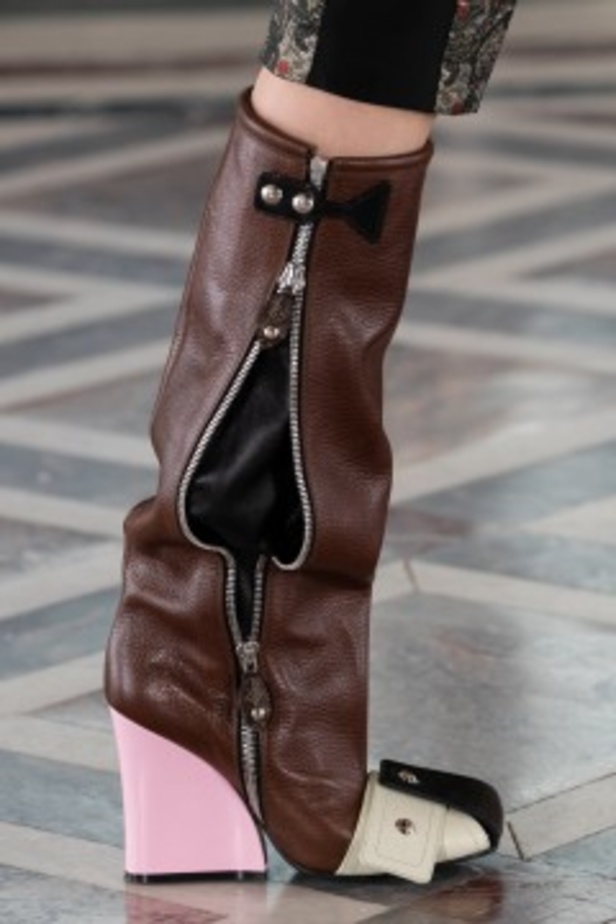 عرض أزياء Louis Vuitton لخريف وشتاء 2021-2022