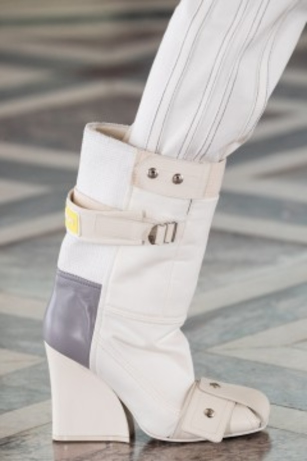 عرض أزياء Louis Vuitton لخريف وشتاء 2021-2022