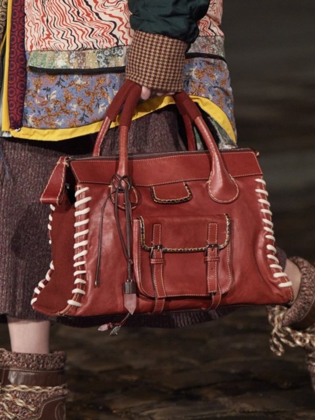 عرض أزياء Chloe  لخريف وشتاء 2021-2022 