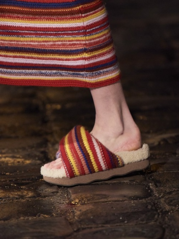 عرض أزياء Chloe  لخريف وشتاء 2021-2022 