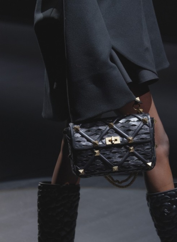 ماهي رسالة مجموعة آكت من VALENTINO لمدينة ميلانو؟