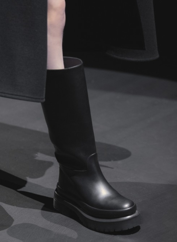 ماهي رسالة مجموعة آكت من VALENTINO لمدينة ميلانو؟