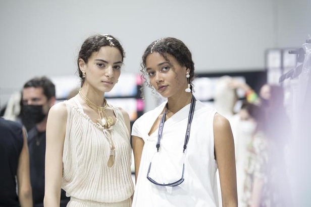 صور حصرية لـ"هي" من عرض أزياء مجموعة ديور كروز Dior Cruise 2022