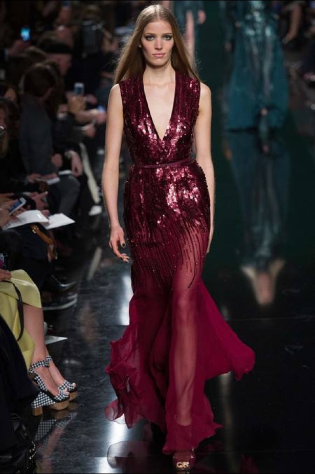 Elie Saab... الوصفة السحرية لأناقة السهرات