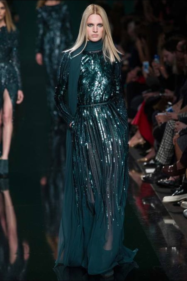 Elie Saab... الوصفة السحرية لأناقة السهرات