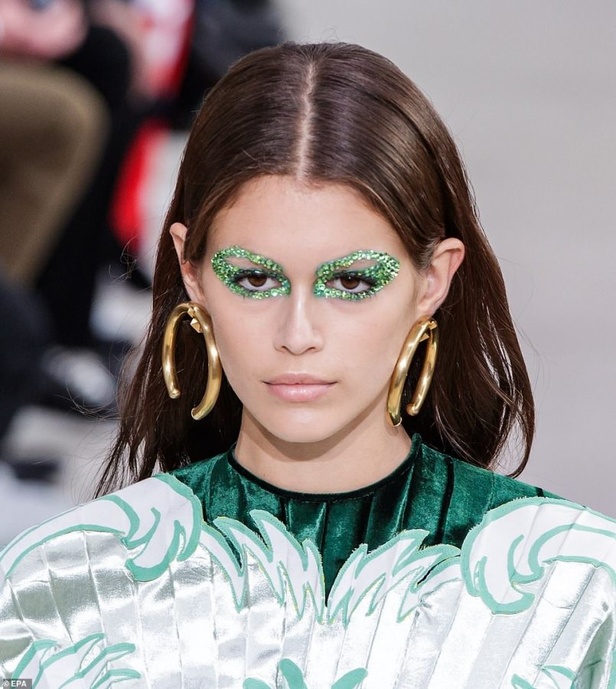 مجموعة فالنتينو لموسم ربيع وصيف 2019