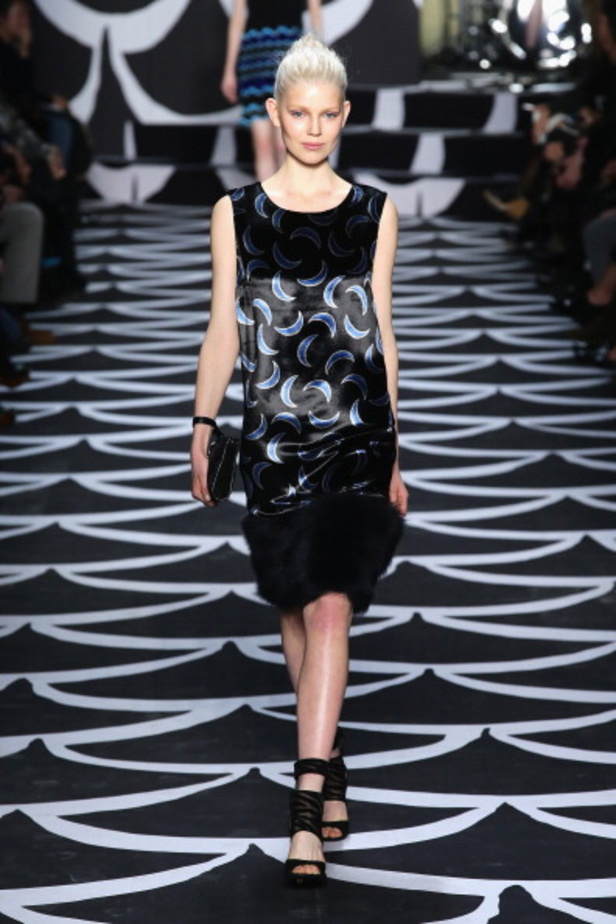 DVF: تصاميم ذهبية بأجمل النقشات