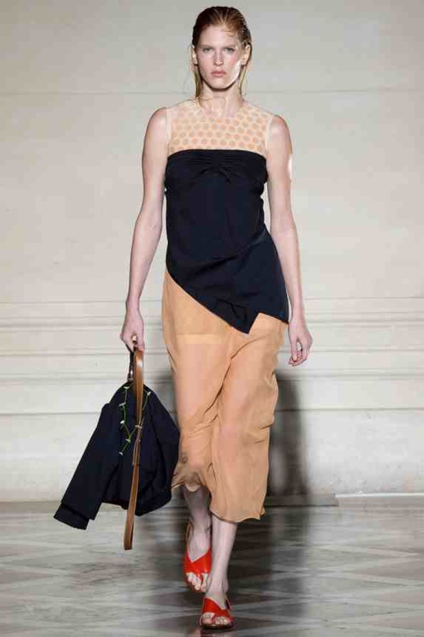 رومانسية "خائفة" فى ربيع MAISON MARTIN MARGIELA