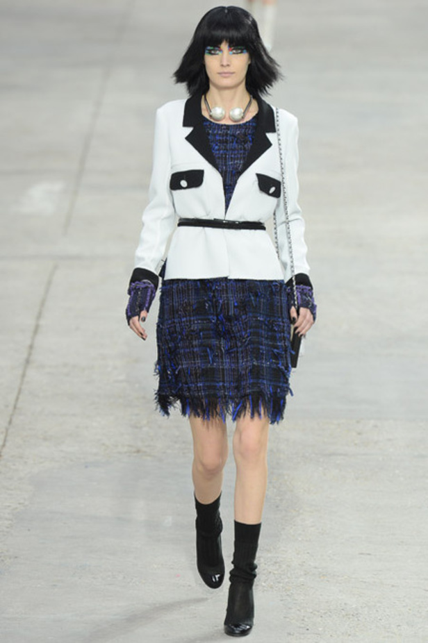 Chanel ترسم موضة الموسم