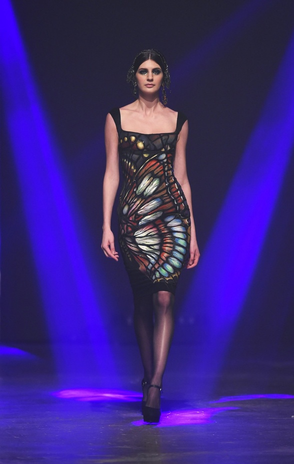 عرض ازياء Michael Cinco لربيع و صيف 2016