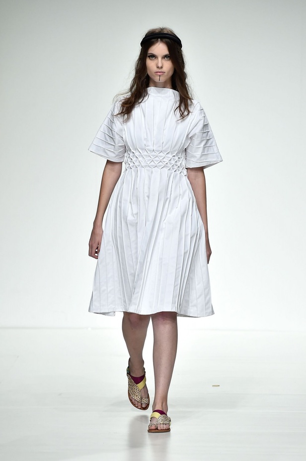 عرض أزياء مشاعل الراجحي لربيع و صيف 2016