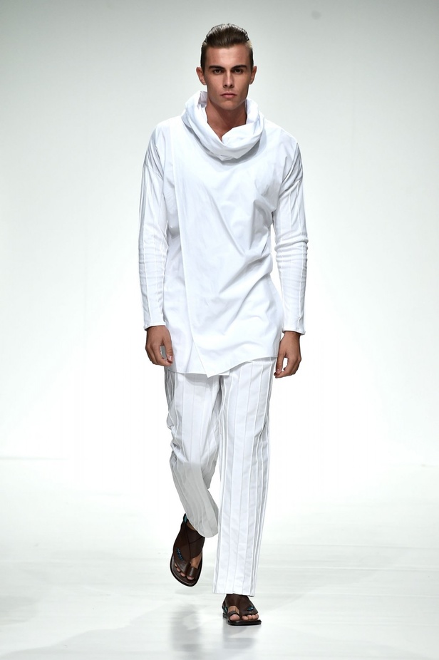 عرض أزياء مشاعل الراجحي لربيع و صيف 2016