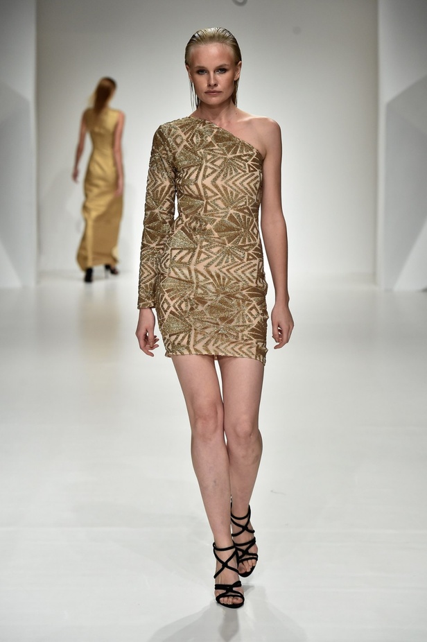 عرض ازياء ديمة عياد لربيع و صيف 2016