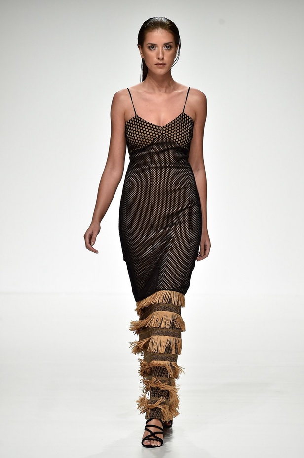 عرض ازياء ديمة عياد لربيع و صيف 2016