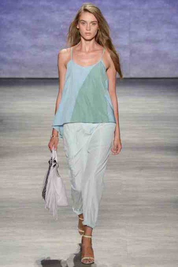 مع ربيع Rebecca Minkoff تمسكي بآخر خيوط الفرحة