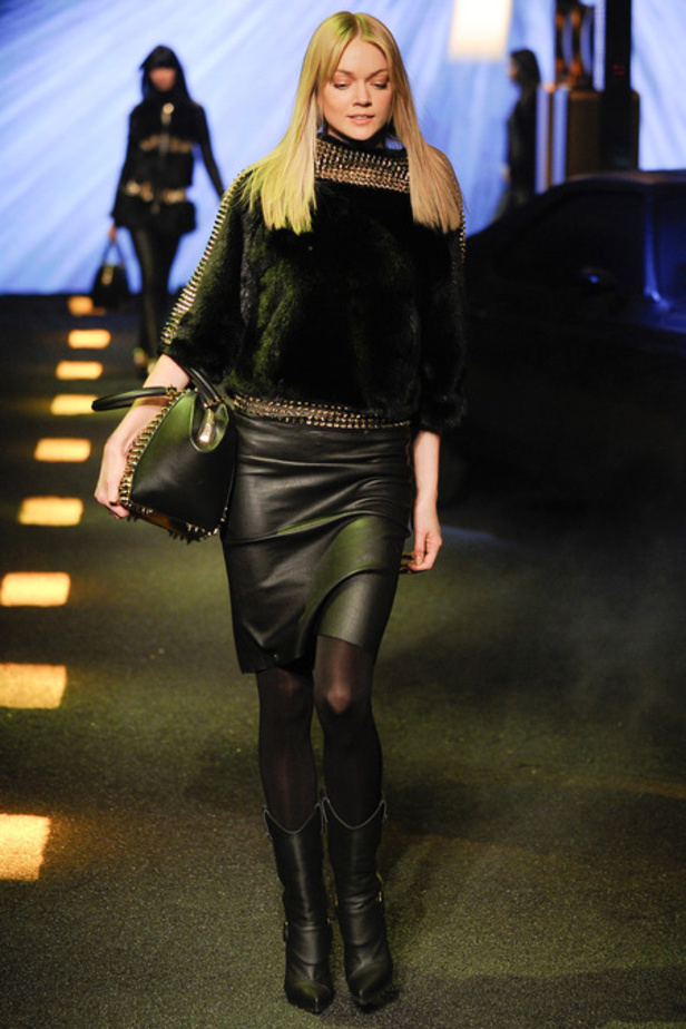 Philipp Plein: كوني أنيقة وصاخبة ودعي مسدسك جاهزا! 