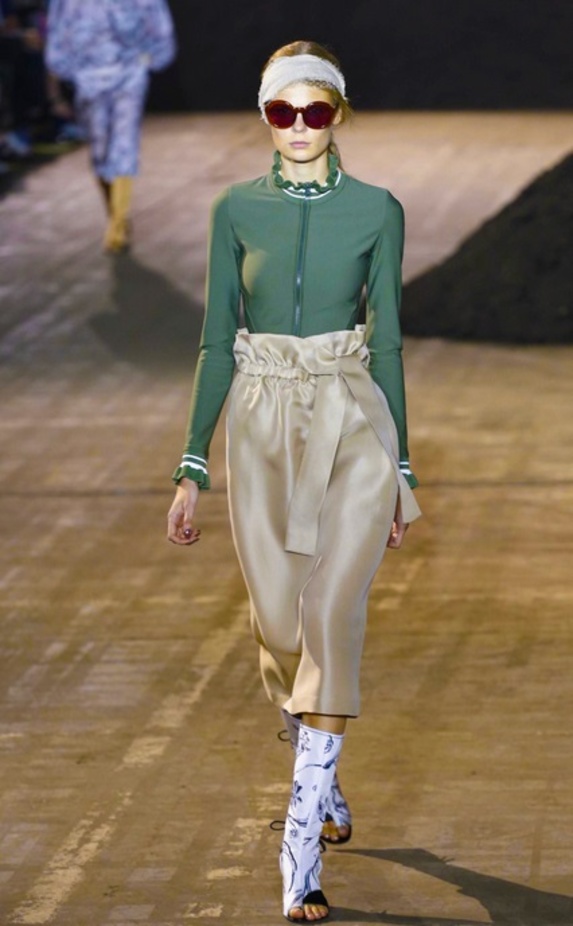 تصاميم تغرد بالحرية في مجموعة Phillip Lim